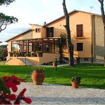 B&B Villa Acero Marina Di Carrara Dış mekan fotoğraf